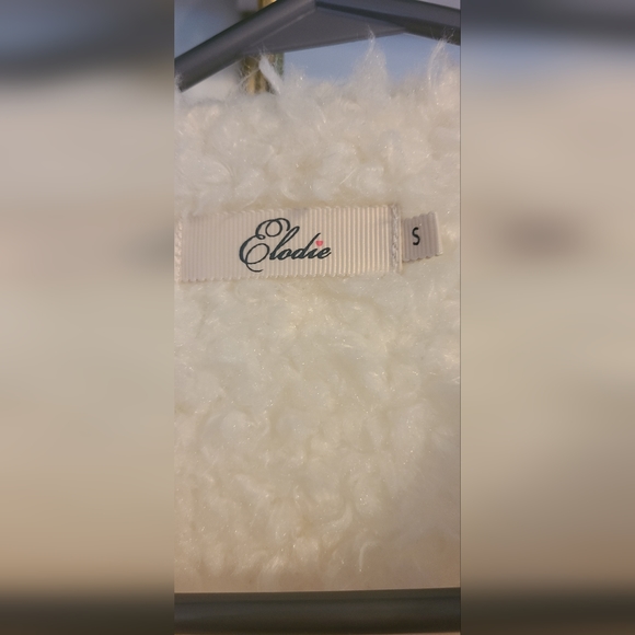 Elodie Faux Fur Shacket - Picture 6 of 9